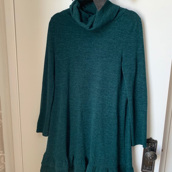 Woolen starchy turtleneck tunic dress in gorgeous shade of green Large - Picture 1 of 3